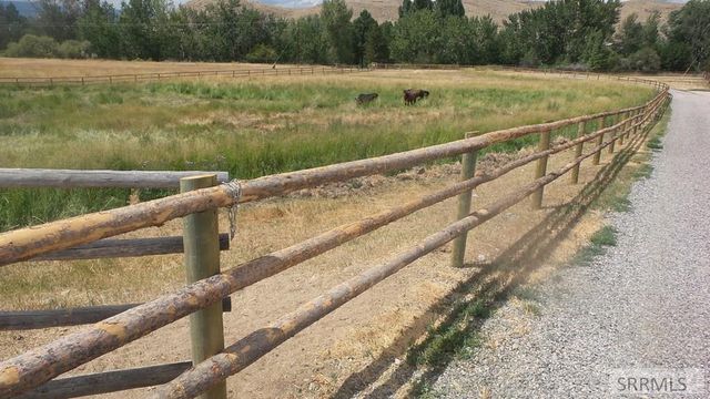 15 Skinner Lane, Salmon, ID 83467