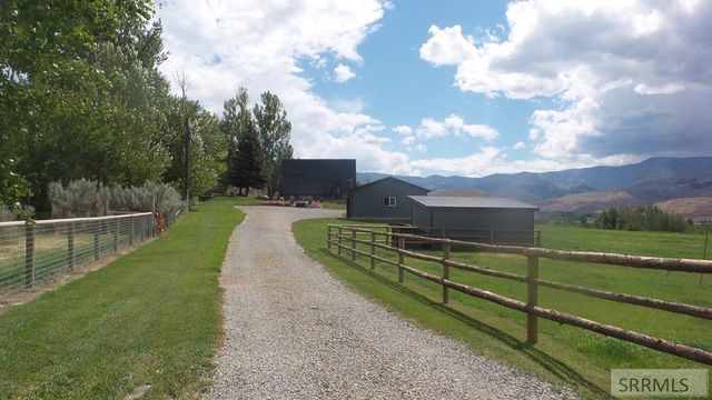 15 Skinner Lane, Salmon, ID 83467