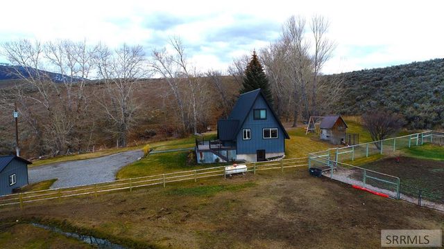 15 Skinner Lane, Salmon, ID 83467
