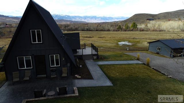 15 Skinner Lane, Salmon, ID 83467