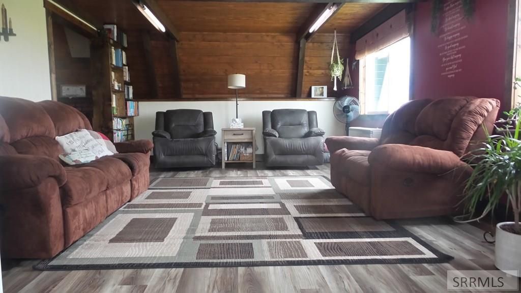 Image 22 of property listing at 15 Skinner Lane, Salmon, ID 83467