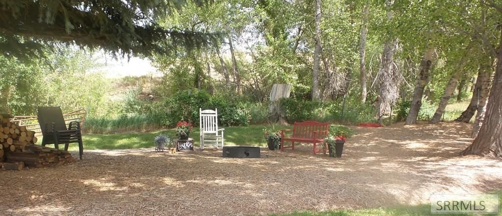 Image 9 of property listing at 15 Skinner Lane, Salmon, ID 83467