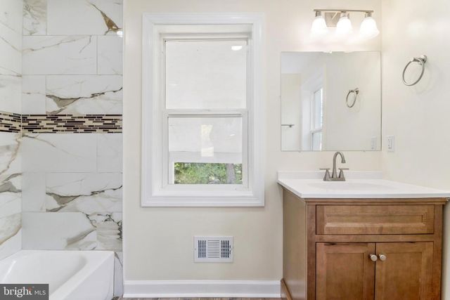 6804 CAROL RD, Baltimore, MD 21207