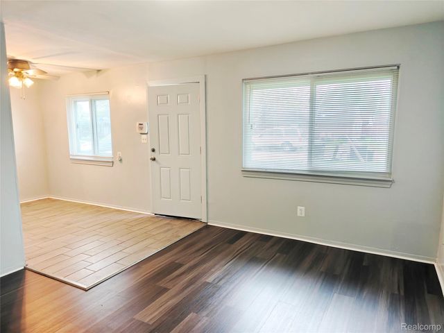 6039 Sylvia Street, Taylor, MI 48180
