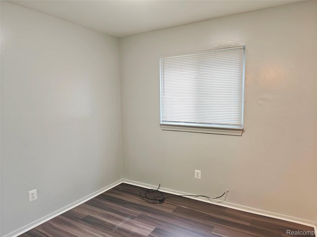 6039 Sylvia Street, Taylor, MI 48180