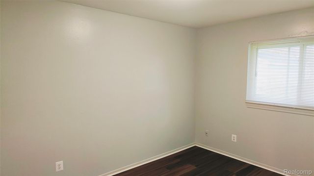 6039 Sylvia Street, Taylor, MI 48180