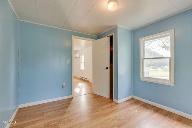 379 A P Carter Highway, Hiltons, VA 24258
