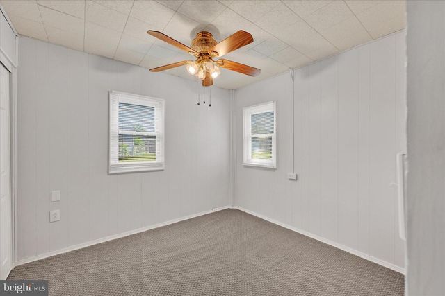 9 HELICOPTER DR, Middle River, MD 21220