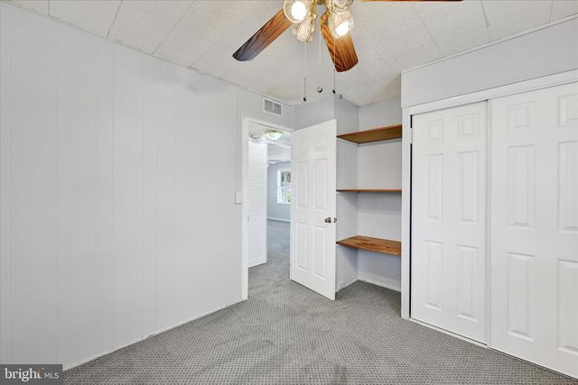 9 HELICOPTER DR, Middle River, MD 21220