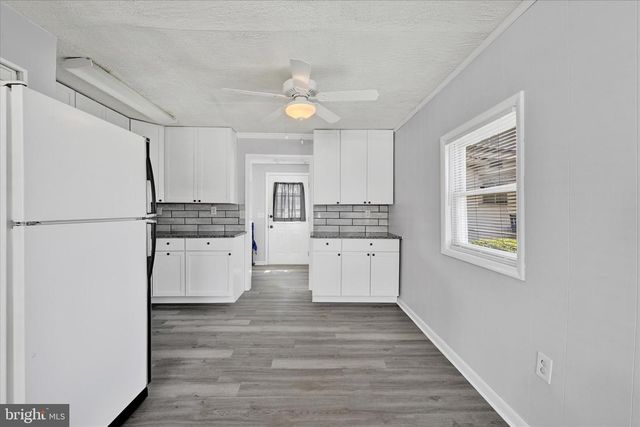 9 HELICOPTER DR, Middle River, MD 21220