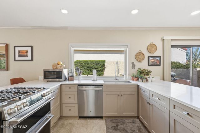 37910 S Samaniego Drive, Tucson, AZ 85739