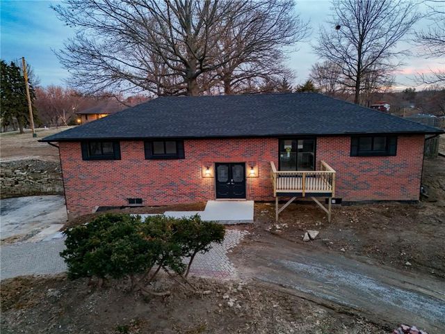 3906 Vera Lane, St Joseph, MO 64503