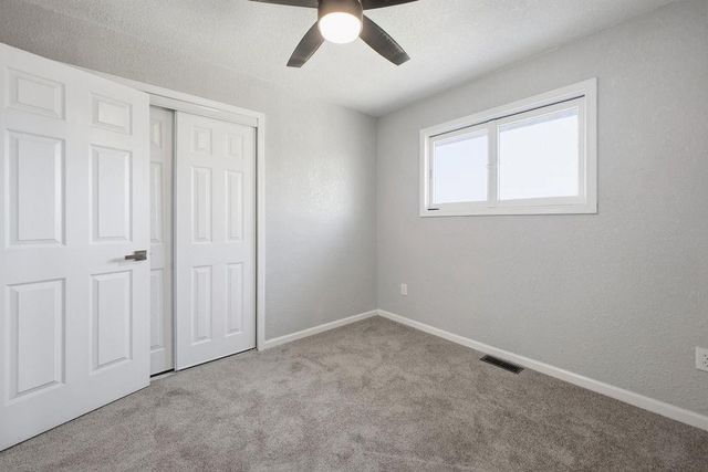 3906 Vera Lane, St Joseph, MO 64503