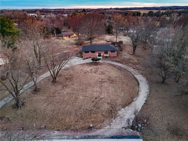 3906 Vera Lane, St Joseph, MO 64503