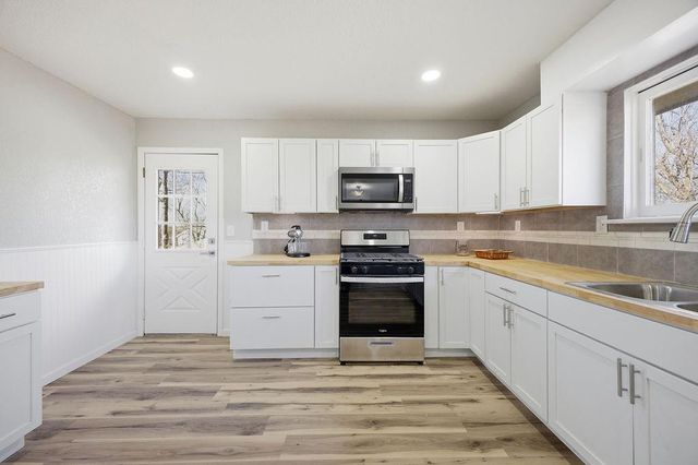 3906 Vera Lane, St Joseph, MO 64503