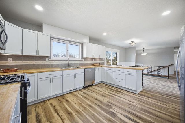 3906 Vera Lane, St Joseph, MO 64503