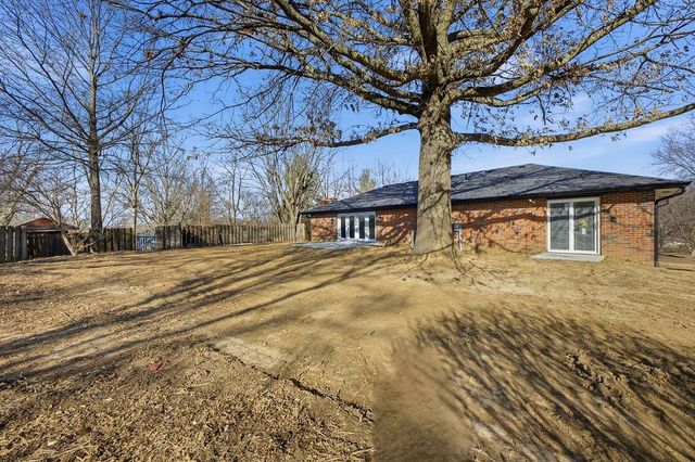 3906 Vera Lane, St Joseph, MO 64503