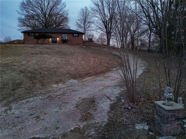 3906 Vera Lane, St Joseph, MO 64503