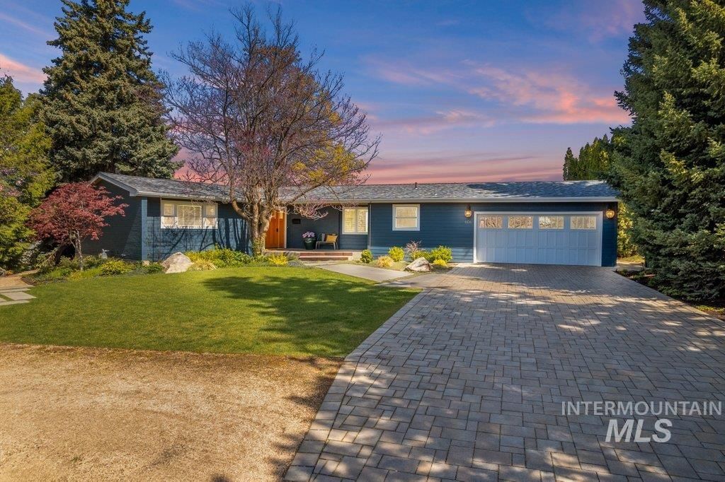 606 S Ridge Rd, Moscow, ID 83843