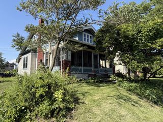 435 W William Street, Delaware, OH 43015