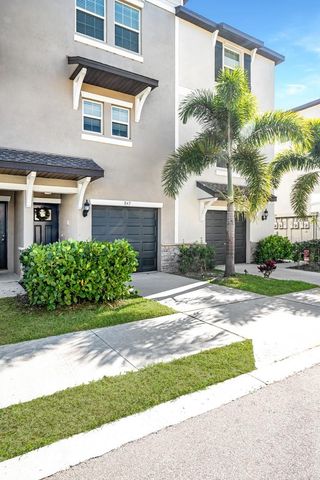 842 TENNYSON MILL CIRCLE, Tampa, FL 33619