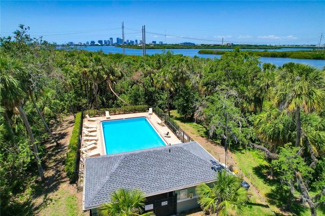 842 TENNYSON MILL CIRCLE, Tampa, FL 33619