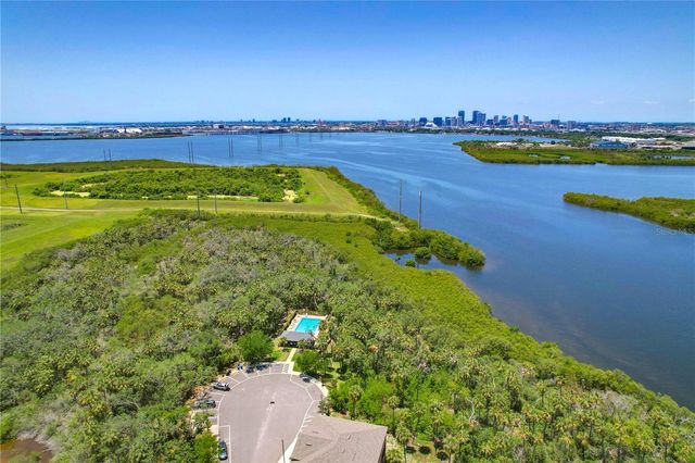 842 TENNYSON MILL CIRCLE, Tampa, FL 33619