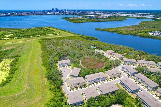 842 TENNYSON MILL CIRCLE, Tampa, FL 33619