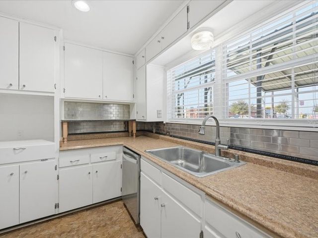 1515 E Nall Street, Sherman, TX 75090