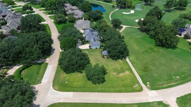 5319 Waterbeck Street, Weston Lakes, TX 77441