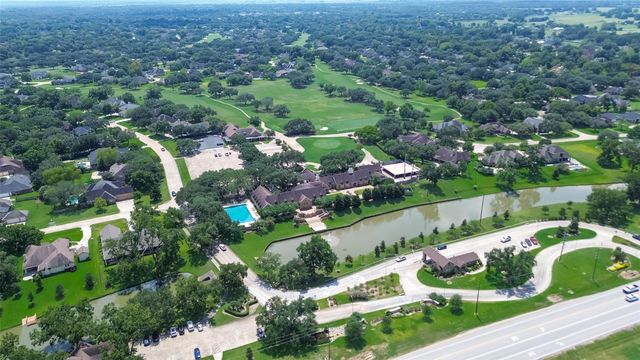 5319 Waterbeck Street, Weston Lakes, TX 77441