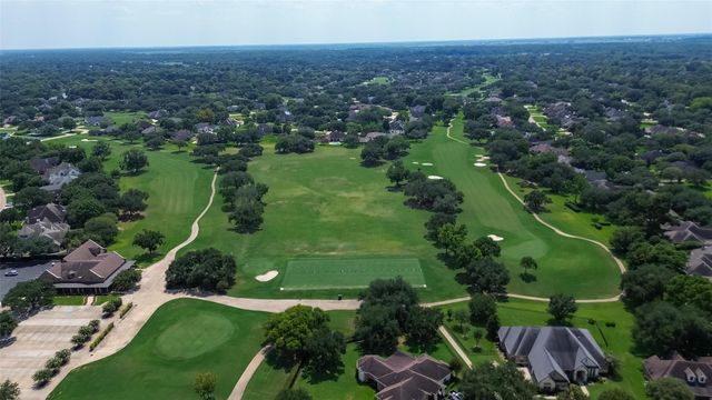5319 Waterbeck Street, Weston Lakes, TX 77441