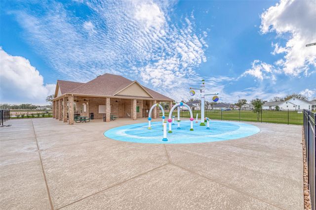 5319 Waterbeck Street, Weston Lakes, TX 77441