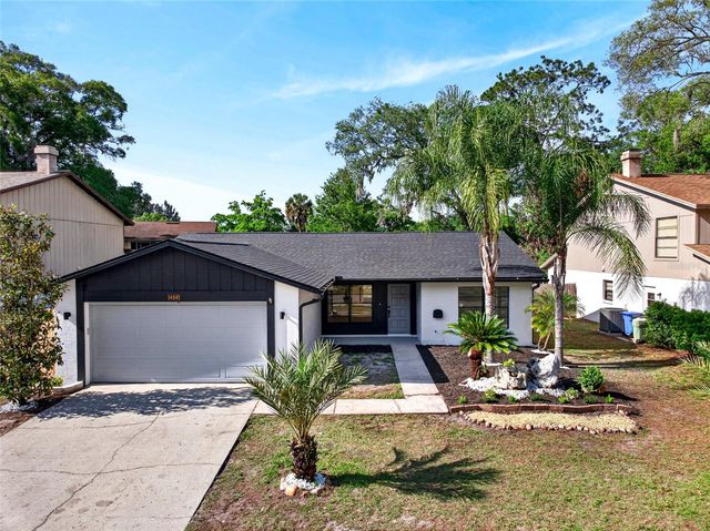 14841 OAK VINE DRIVE, Lutz, FL 33559