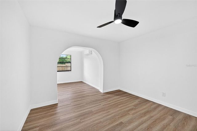 14841 OAK VINE DRIVE, Lutz, FL 33559