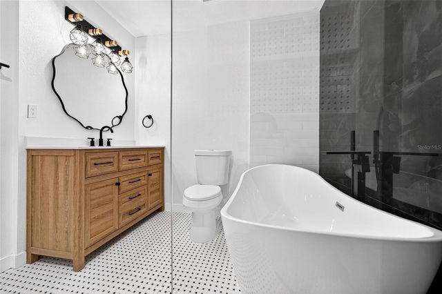 14841 OAK VINE DRIVE, Lutz, FL 33559