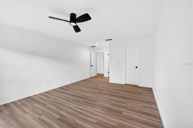 14841 OAK VINE DRIVE, Lutz, FL 33559