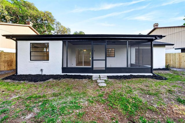 14841 OAK VINE DRIVE, Lutz, FL 33559