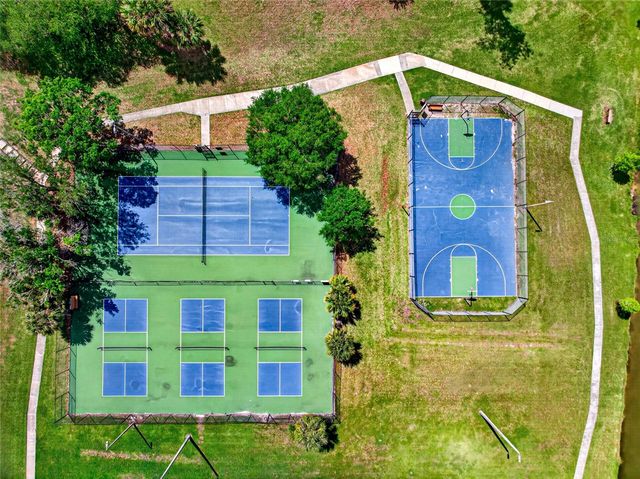 14841 OAK VINE DRIVE, Lutz, FL 33559