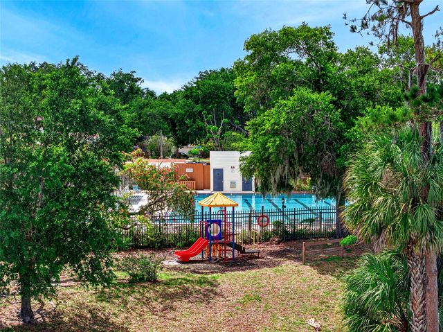 14841 OAK VINE DRIVE, Lutz, FL 33559