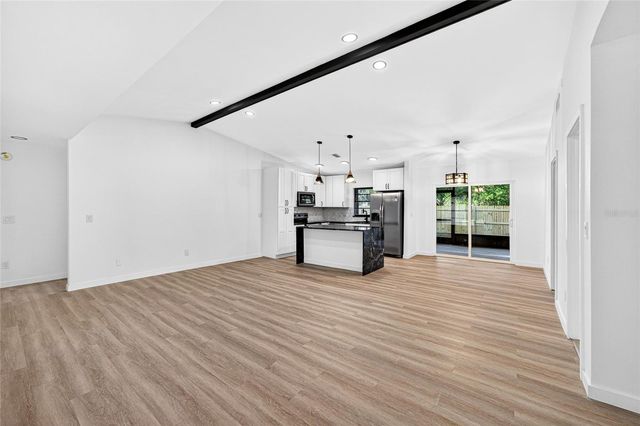 14841 OAK VINE DRIVE, Lutz, FL 33559