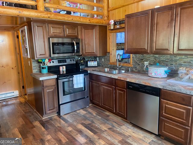 8 Cindy Parkway, Cleveland, GA 30528