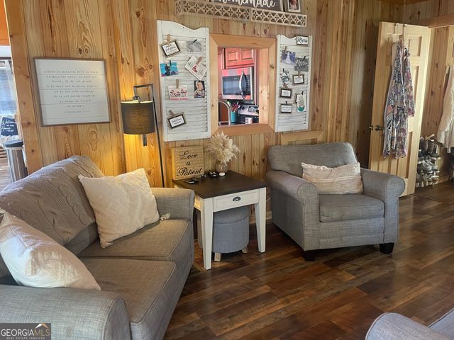 8 Cindy Parkway, Cleveland, GA 30528