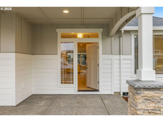 1103 S MOUNTAIN Pl, Ridgefield, WA 98642