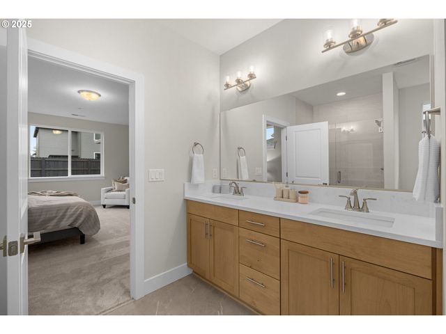 1103 S MOUNTAIN Pl, Ridgefield, WA 98642