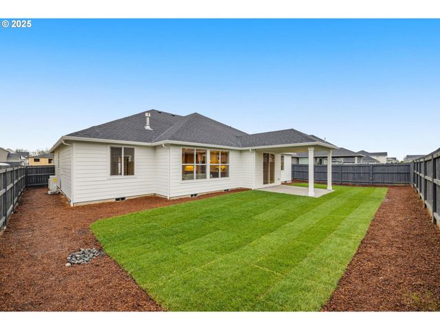 1103 S MOUNTAIN Pl, Ridgefield, WA 98642