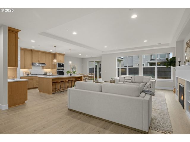 1103 S MOUNTAIN Pl, Ridgefield, WA 98642