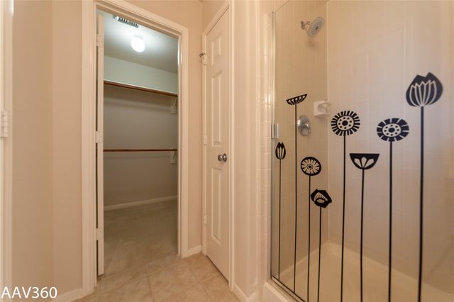 2943 Meadowglen Crest, Houston, TX 77082