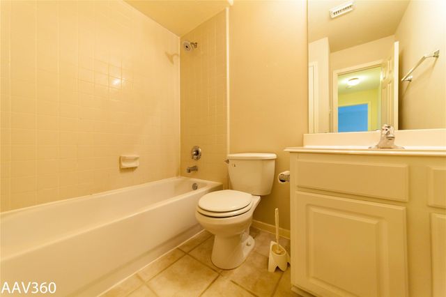 2943 Meadowglen Crest, Houston, TX 77082