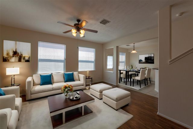 2943 Meadowglen Crest, Houston, TX 77082